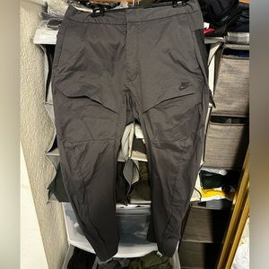 NIKE Tech Cargo Utility Pants